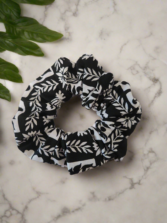 Hawaiian Quilt Scrunchie